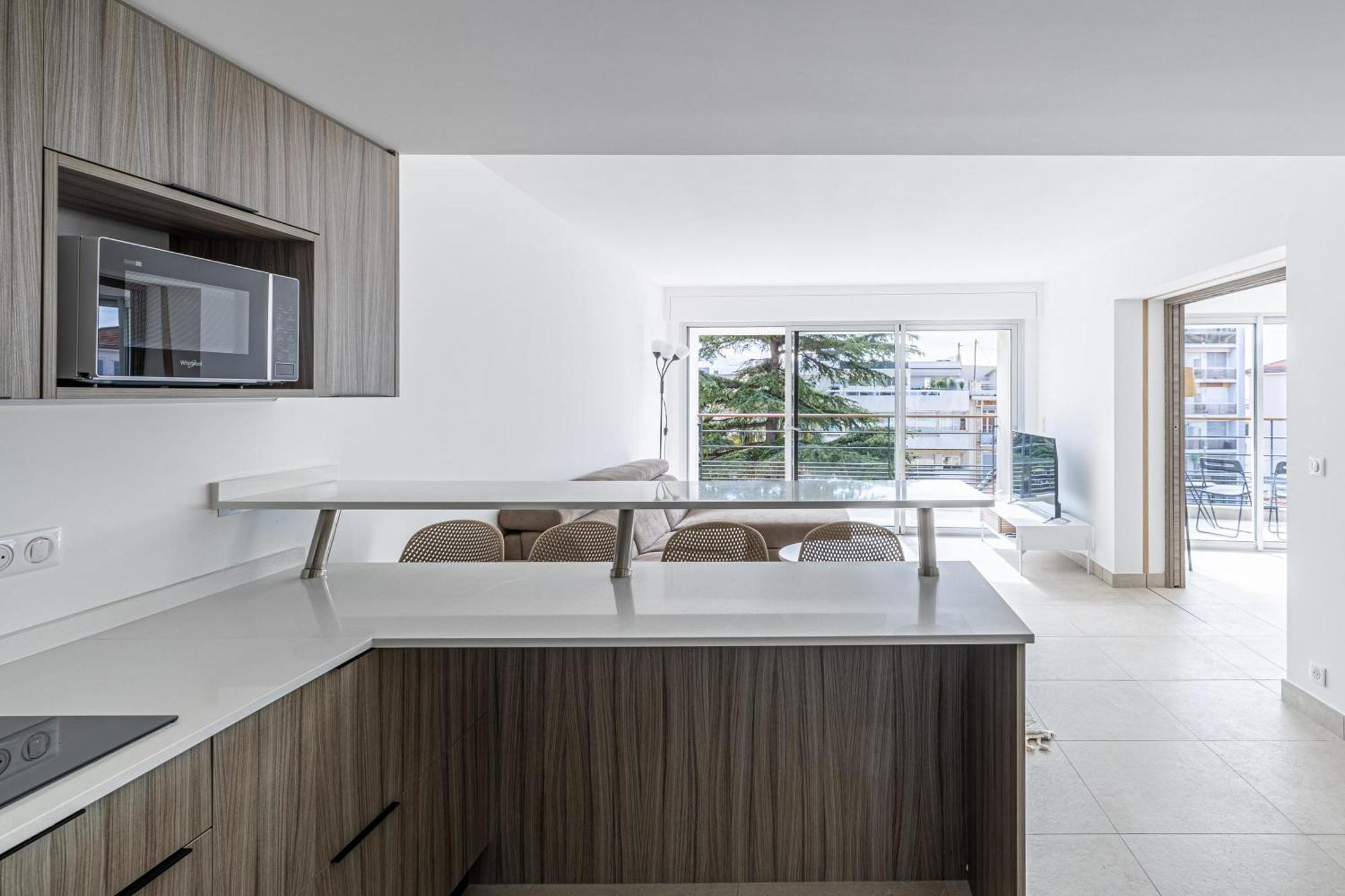 Lerins Avec Terrasse, Standing Et Moderne * Cannes